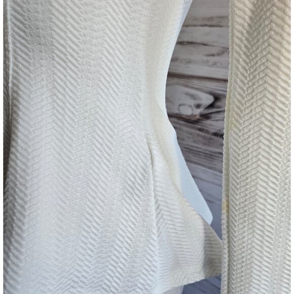 H&M Divided Textured Off White Long Sleeve Peplum Top sz XS - Picture 3 of 6